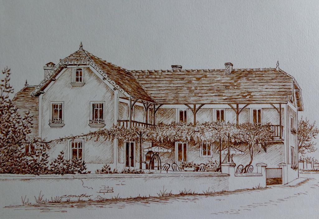 Auberge Du Relais D'Auniac Гурдон-ан-Керси Экстерьер фото